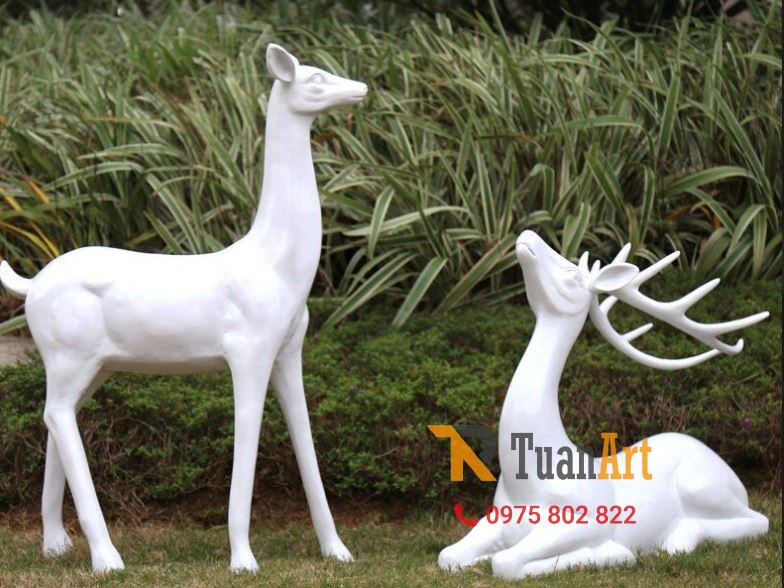 Tượng Con Hươu Bằng Xốp